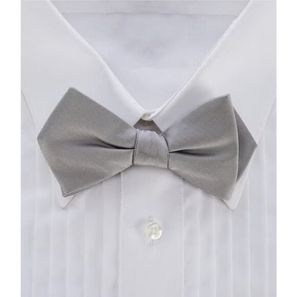 Giorgio Armani 100% Silk Bow Tie Silver NWT Formal Tuxedo Medium Made in Italy - Picture 2 of 7